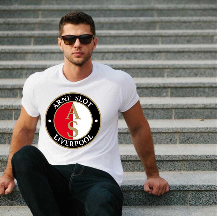 arne slot liverpool shirt