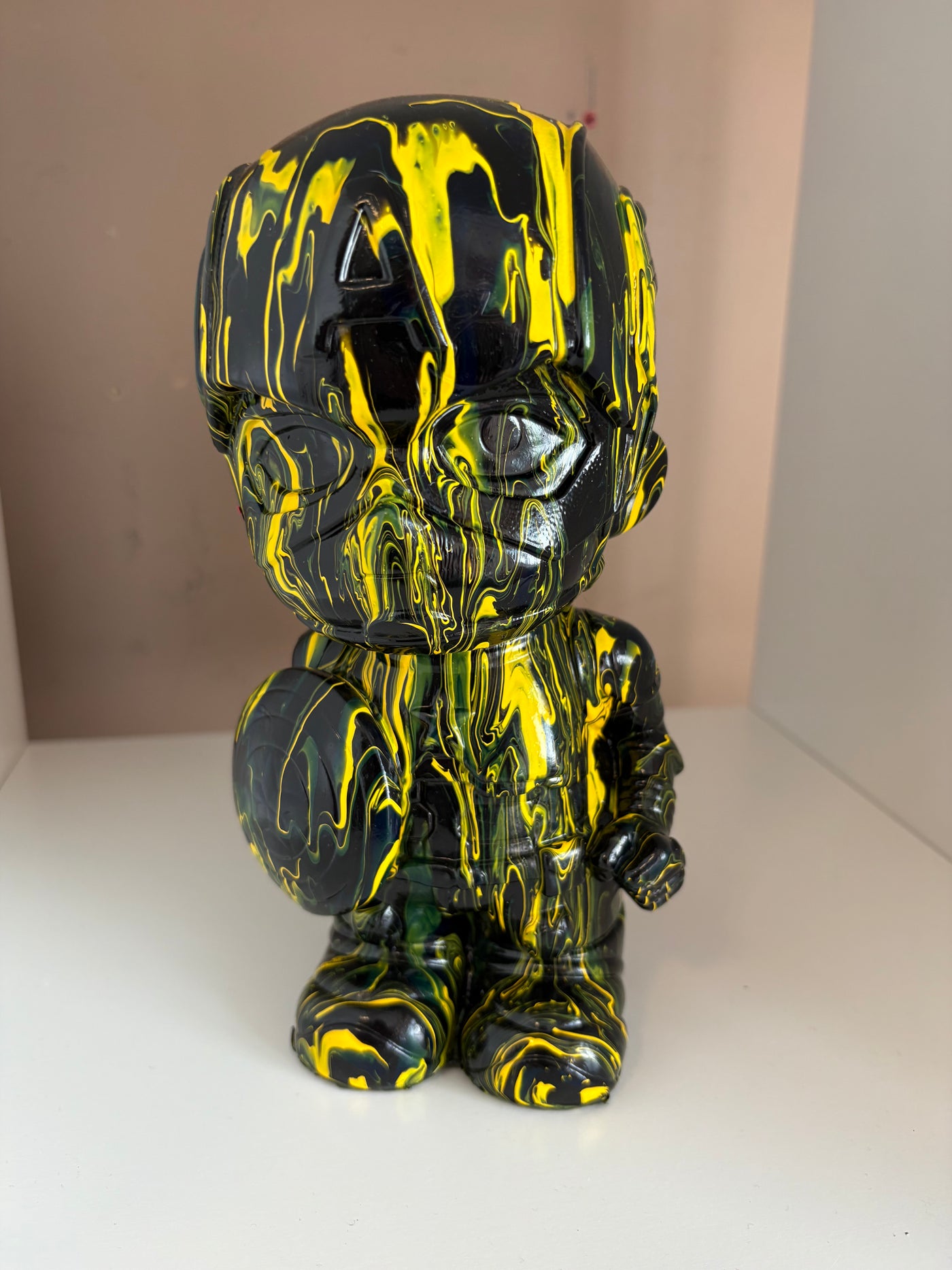 Captain America Bear Money Box Acrylic Pouring Figure